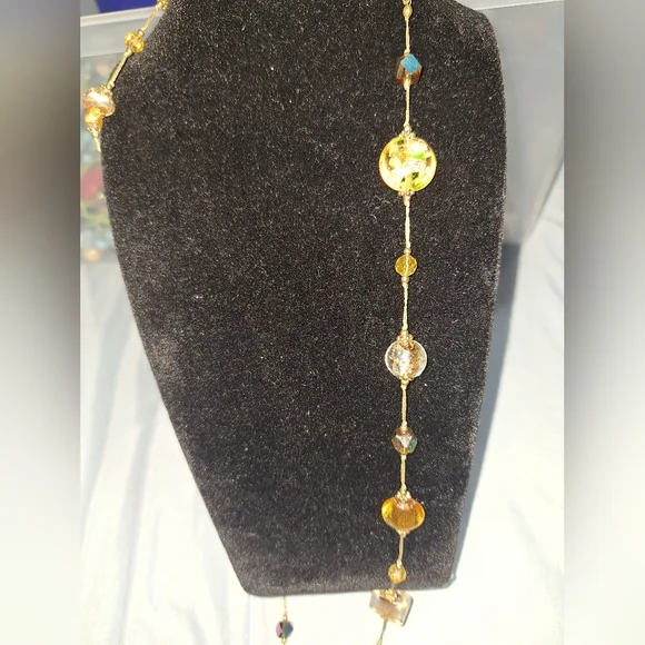 Elegant Gold and Brown Beaded Glass Necklace - Picture 5 of 5